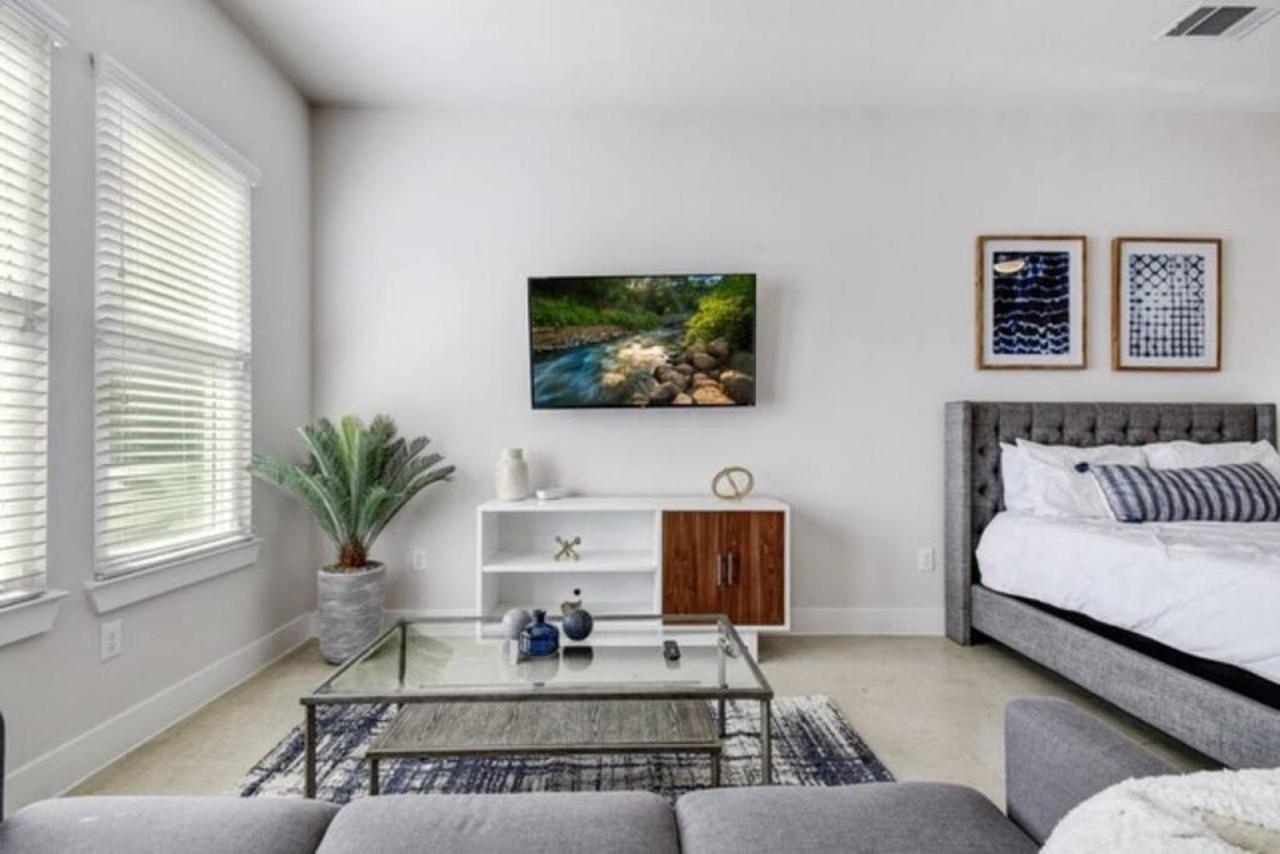 Vibrant Downtown Studio Wifi Pool Gym Σαν Αντόνιο Εξωτερικό φωτογραφία